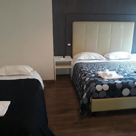 Hotel Modern Bnb Rzym Zewnętrze zdjęcie