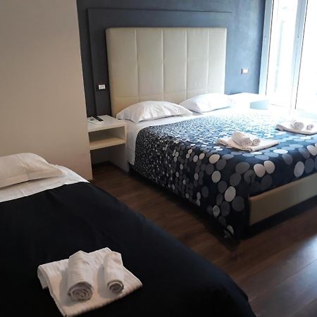 Hotel Modern Bnb Rzym Zewnętrze zdjęcie