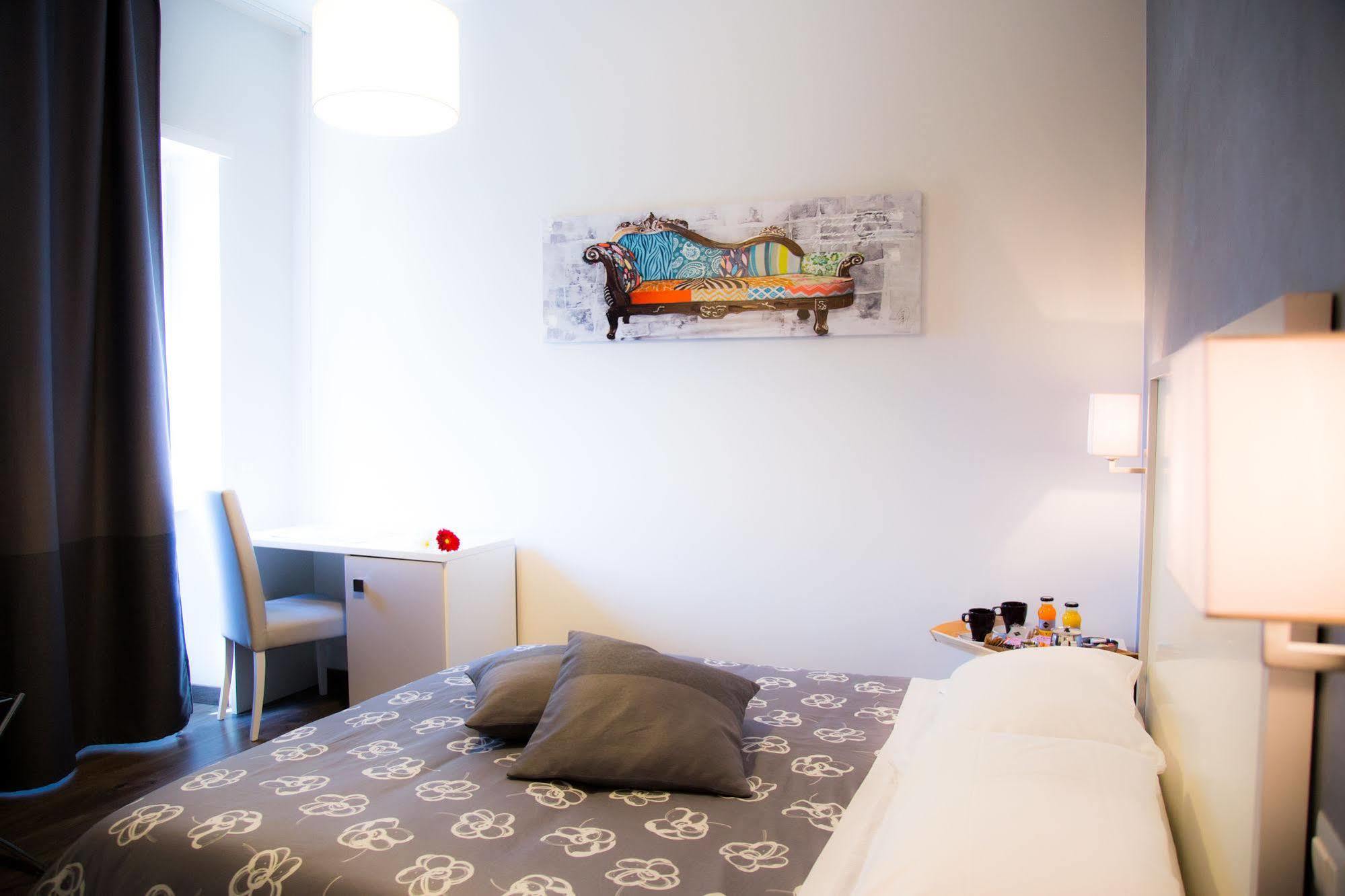 Hotel Modern Bnb Rzym Zewnętrze zdjęcie